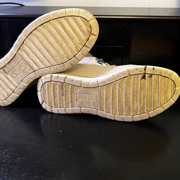 Women's Cream Colored Boots with Fur, Cliffs by White Mountain - Picture 5 of 10